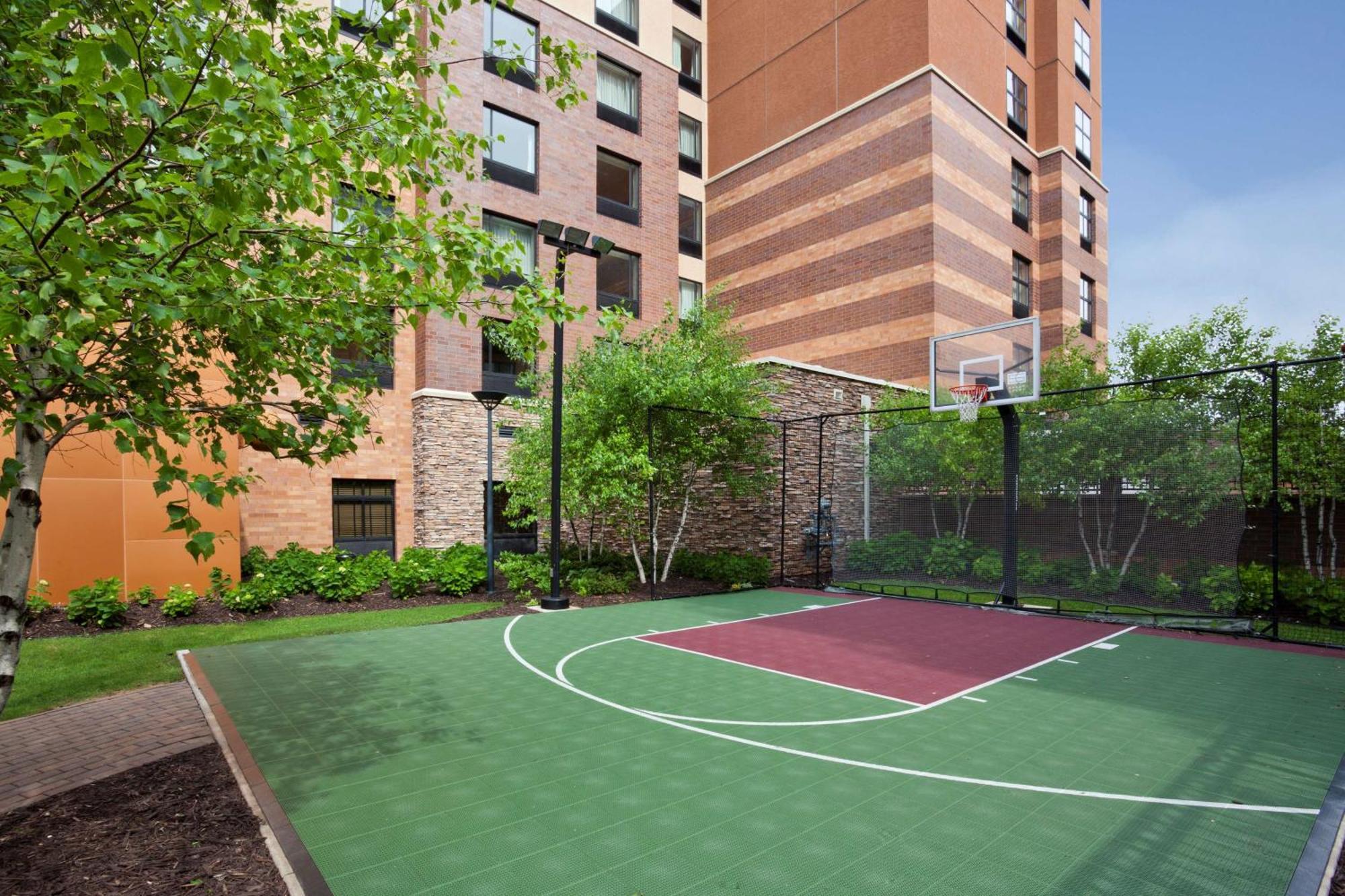 Hotel Homewood By Hilton Minneapolis - At West End